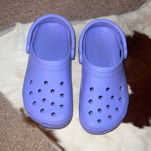 Digital violet crocs